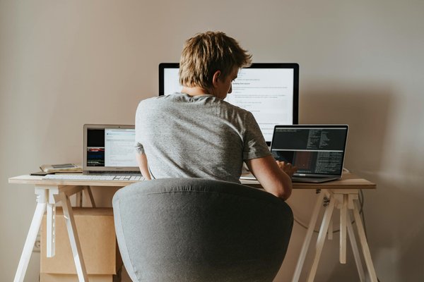 Comment la technologie informatique transforme la société que vous ne pouvez pas ignorer
