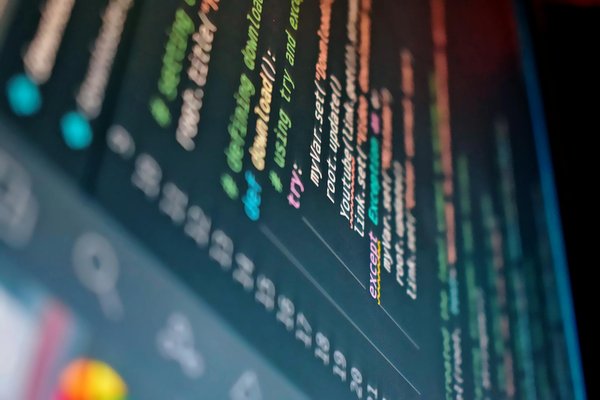 Quels sont les meilleurs outils pour la gestion des configurations dans les environnements cloud-native?